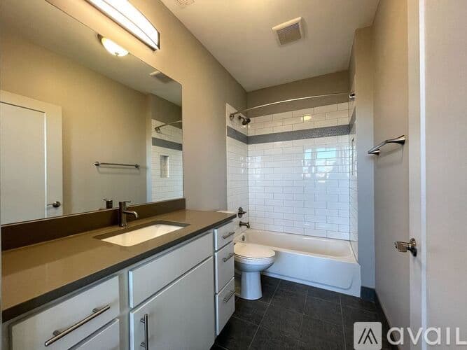 Chicago Apartment: 1432 W 21st St