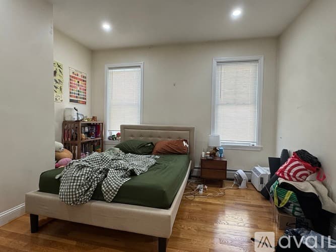 Brookline Apartment: 47 Cameron St