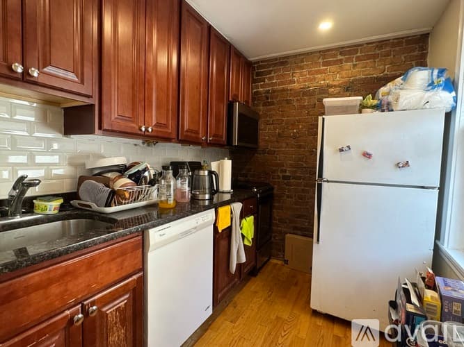 Brookline Apartment: 49 Cameron St