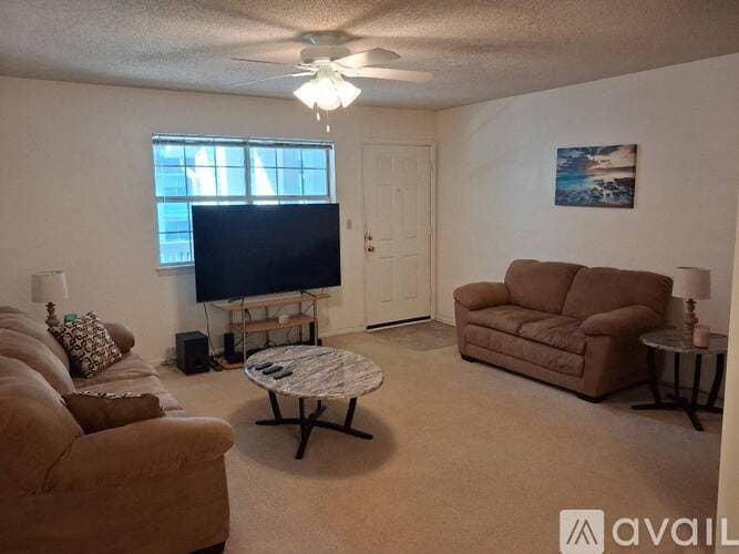 Savannah Townhome: 11102 Abercorn Street