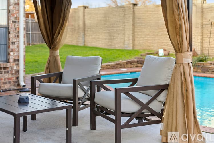 Grand Prairie House: 4629 Amherst Ln