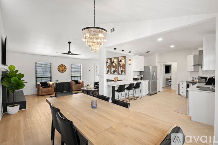 Grand Prairie House: 4629 Amherst Ln