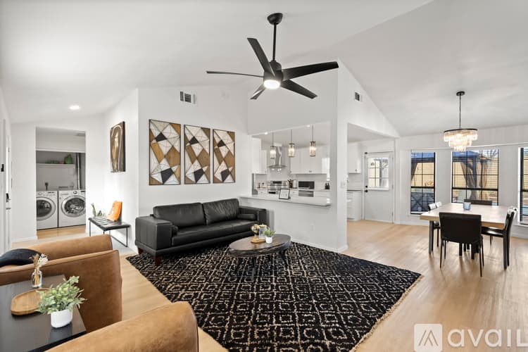 Grand Prairie House: 4629 Amherst Ln
