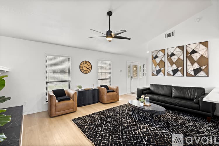 Grand Prairie House: 4629 Amherst Ln