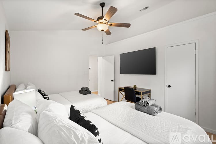 Grand Prairie House: 4629 Amherst Ln
