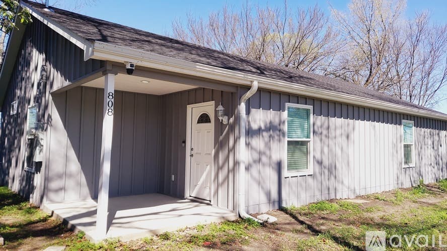 Forney House: 808 S Bois D Arc St