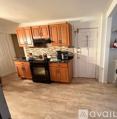 Lowell Apartment: 51 18th St