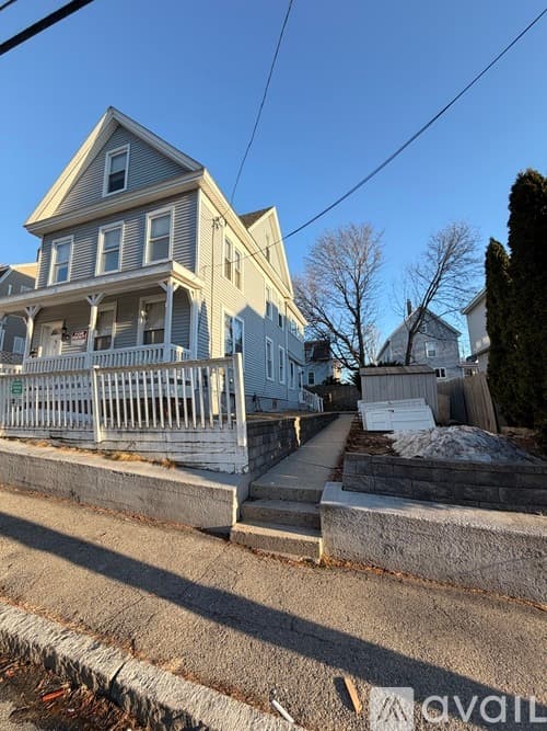 Lowell Apartment: 51 18th St