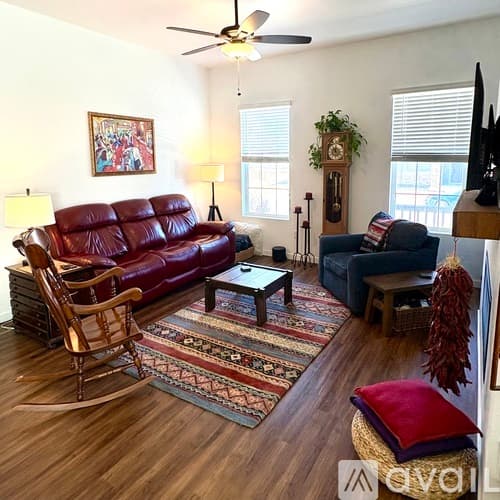 Brighton House: 847 Colorado River Avenue