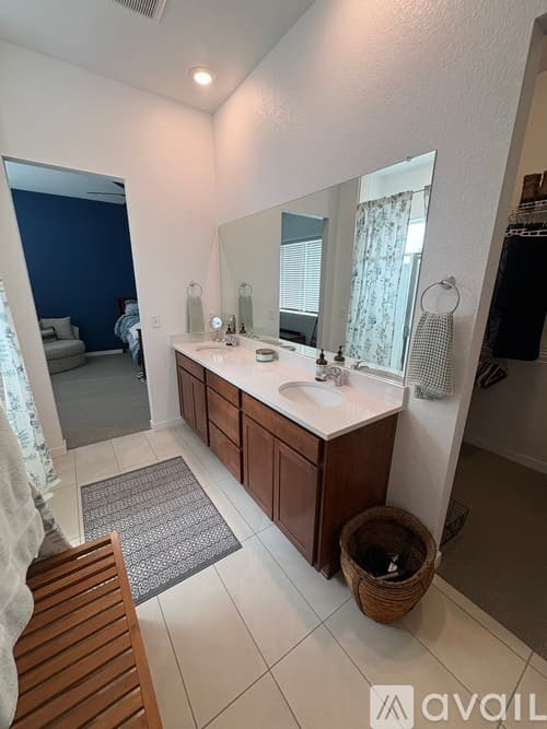 Brighton House: 847 Colorado River Avenue