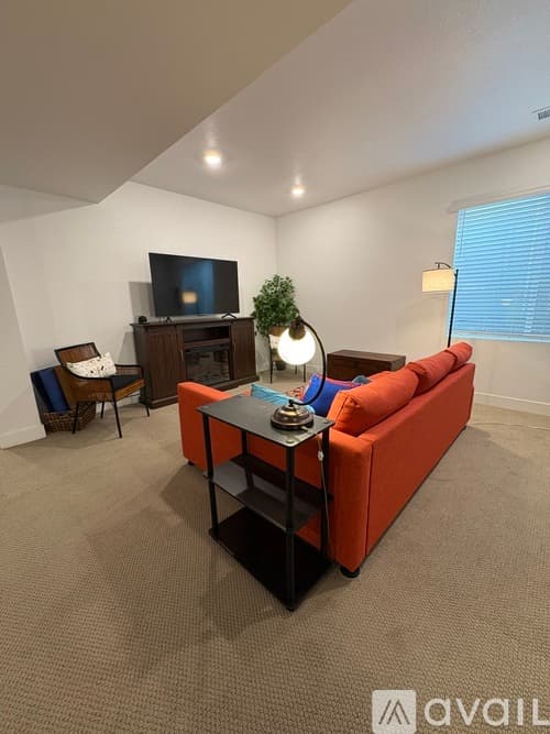 Brighton House: 847 Colorado River Avenue