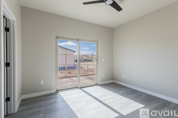 Lake Havasu City House: 2778 Mc Culloch Blvd N Unit E
