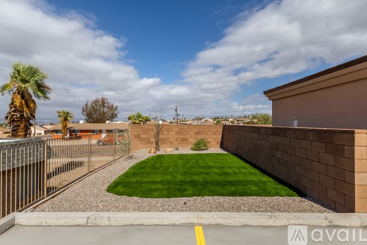 Lake Havasu City House: 2778 Mc Culloch Blvd N Unit F