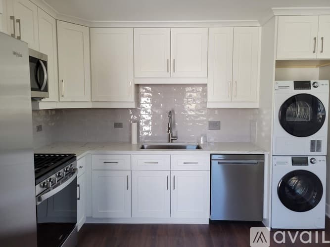 Rolling Meadows House: 2919 Cardinal Dr