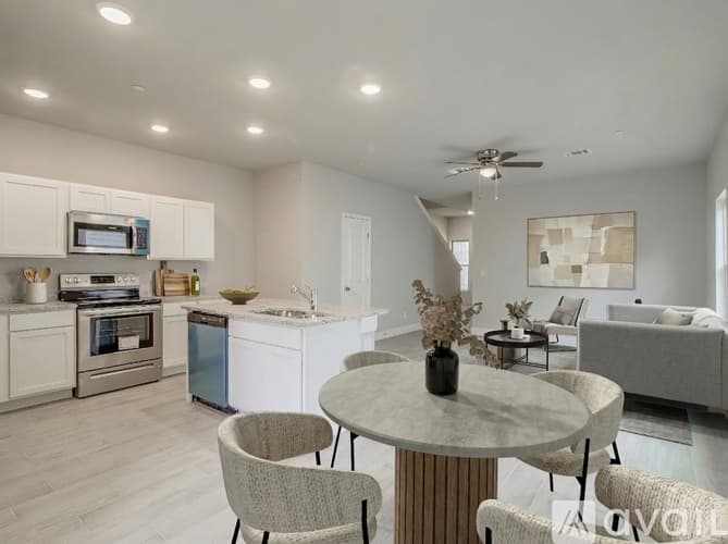 Live Oak Townhome: 7503 Savannah Brooks