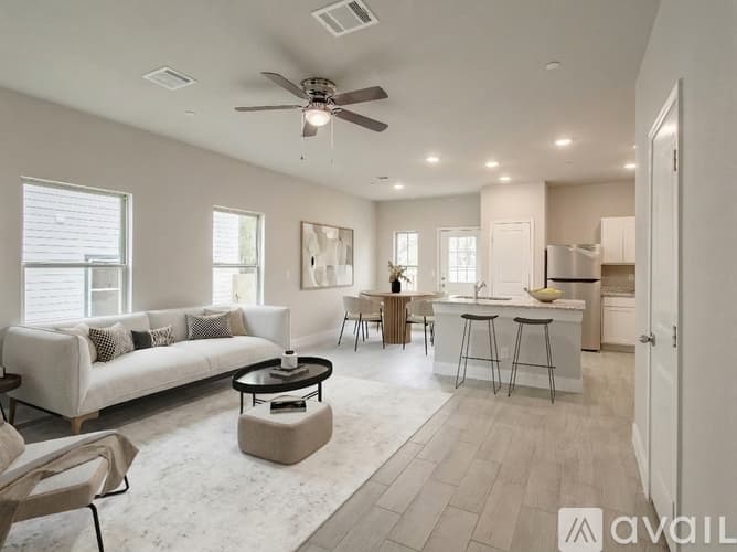 Live Oak Townhome: 7503 Savannah Brooks