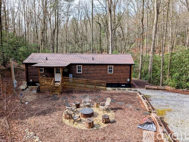 Clarkesville House: 3103 GA 197