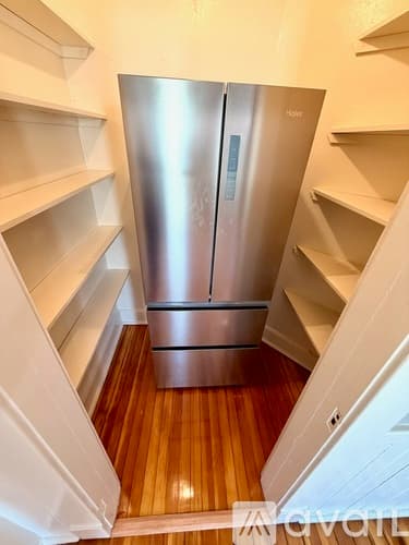 Amherst Apartment: 69 South Pleasant Street