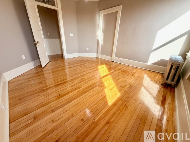 Amherst Apartment: 69 South Pleasant Street