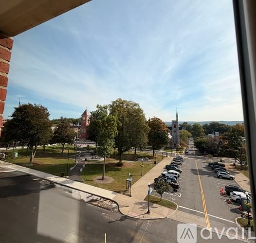 Amherst Apartment: 69 South Pleasant Street