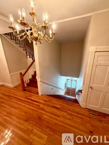Amherst Apartment: 69 South Pleasant Street
