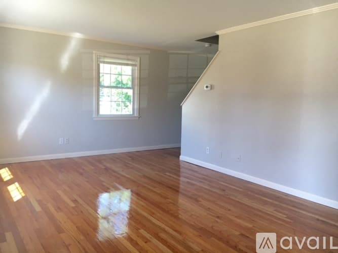 Amherst Condo: 20 Hobart Ln