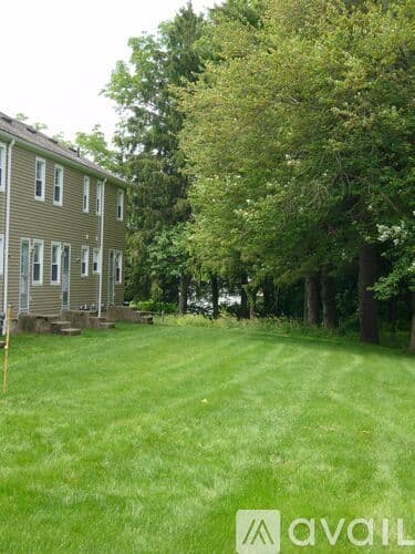 Amherst Condo: 20 Hobart Ln