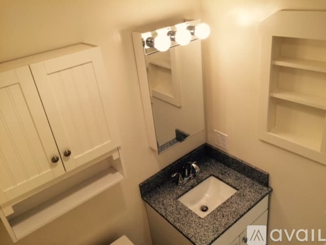 Amherst Apartment: 46 Main St