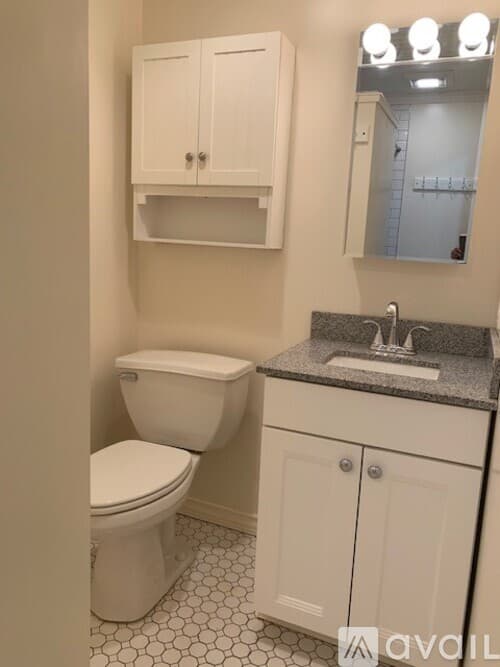 Amherst Apartment: 46 Main St