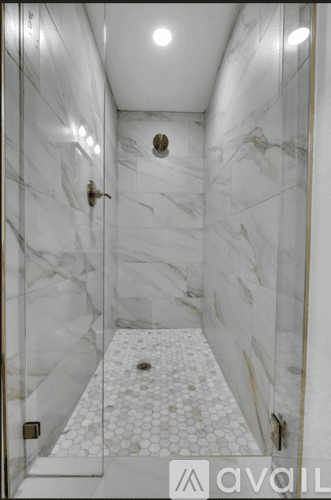 Birmingham House: 917 S Forrest Dr