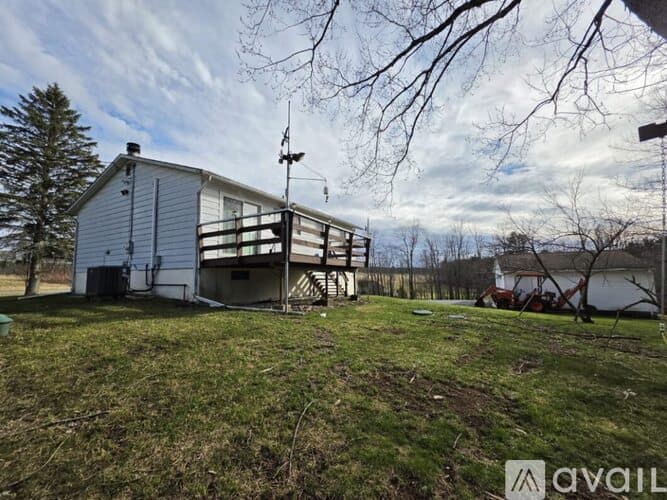 Sullivan County House: 62 Pucky Huddle Rd