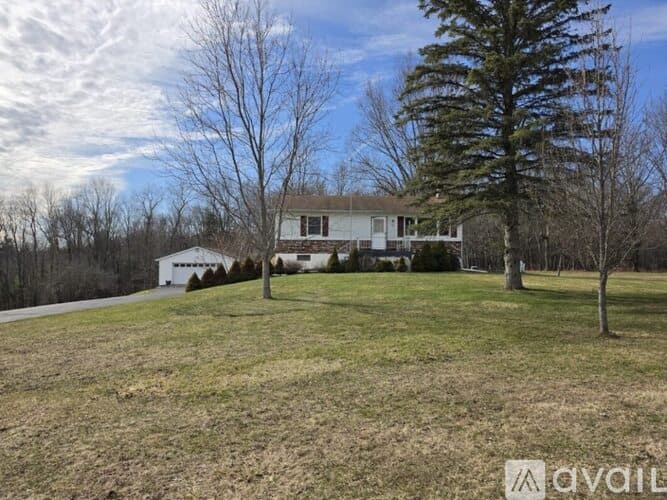 Sullivan County House: 62 Pucky Huddle Rd
