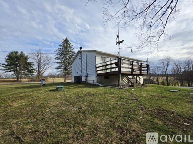 Sullivan County House: 62 Pucky Huddle Rd