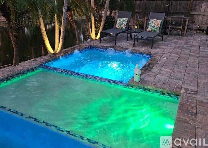 Oakland Park House: 1773 NW 37th St