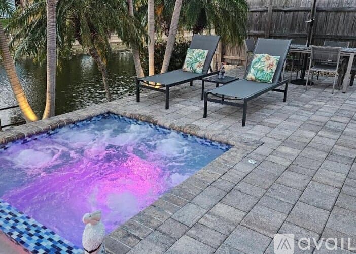 Oakland Park House: 1773 NW 37th St