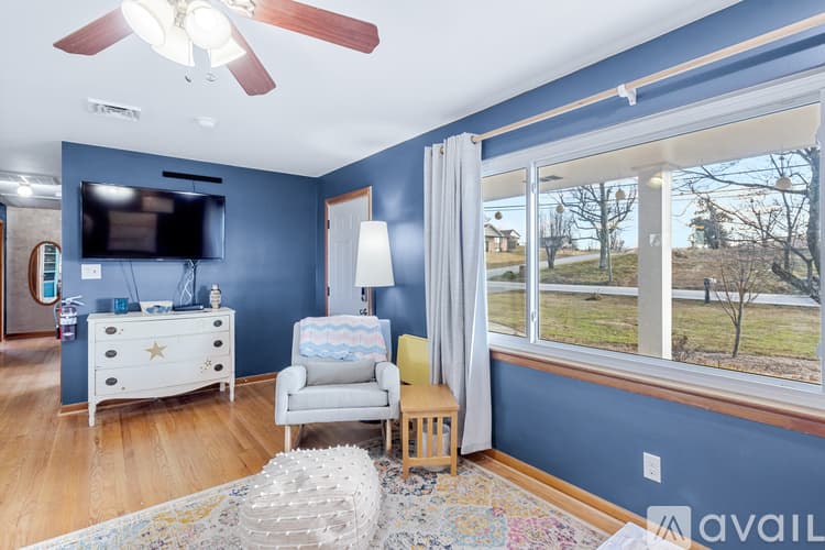 Chattanooga House: 2419 Jenkins Rd