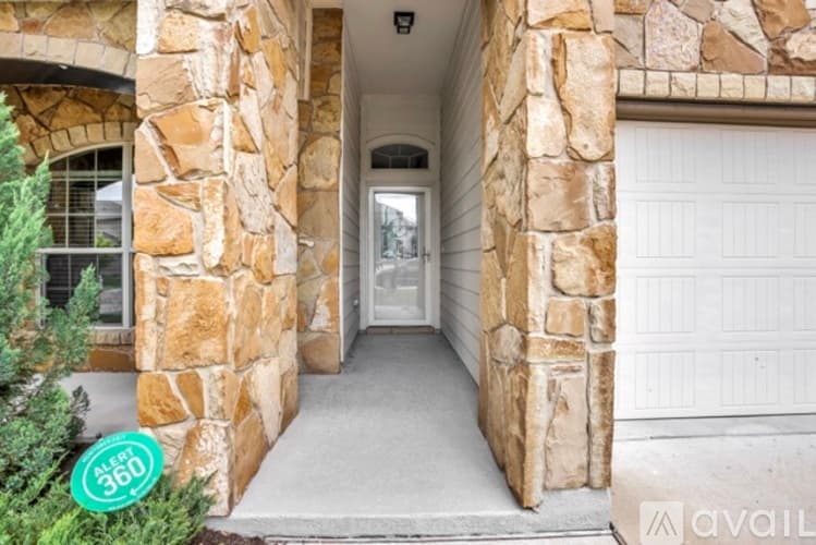 Belton House: 5215 Dauphin Drive