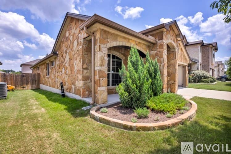 Belton House: 5215 Dauphin Drive
