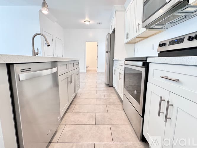 Phoenix Apartment: 3000 N 37th St