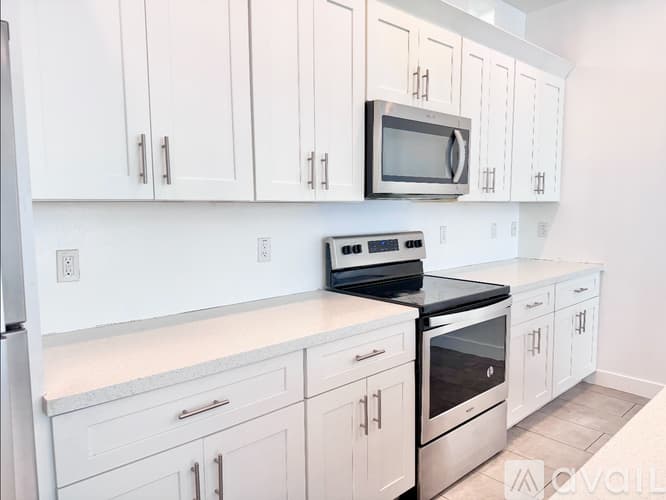 Phoenix Apartment: 3000 N 37th St
