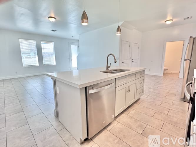 Phoenix Apartment: 3000 N 37th St