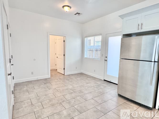 Phoenix Apartment: 3000 N 37th St