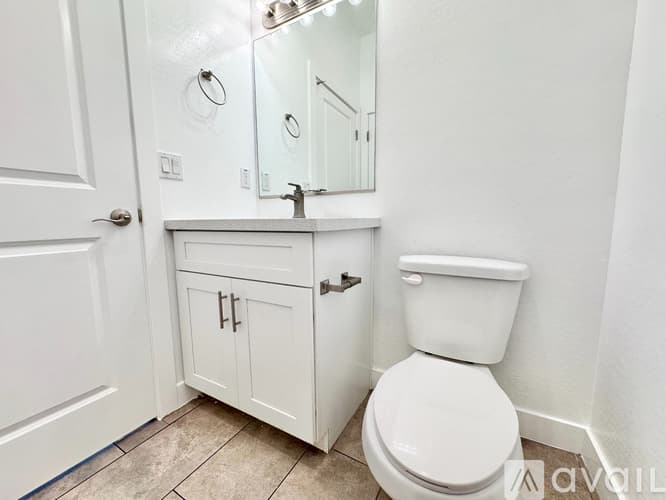 Phoenix Apartment: 3000 N 37th St