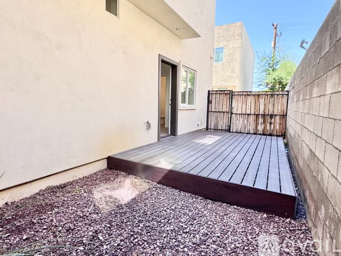 Phoenix Apartment: 3000 N 37th St
