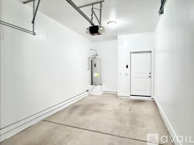 Phoenix Apartment: 3000 N 37th St