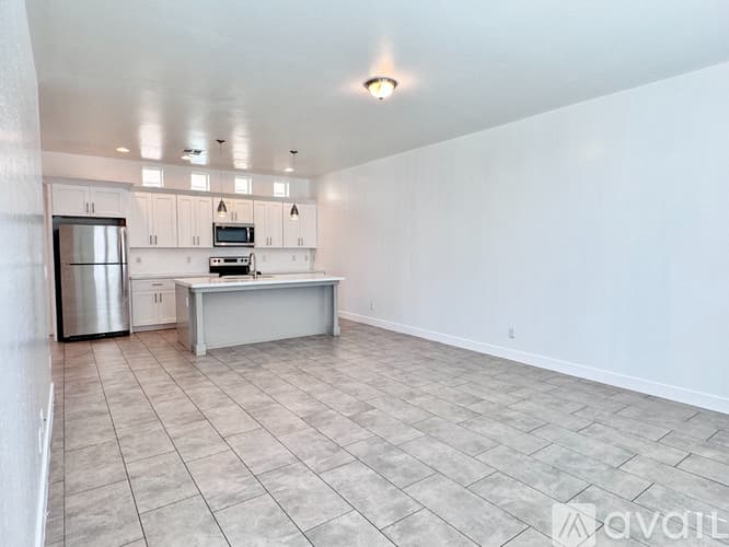 Phoenix Apartment: 3000 N 37th St