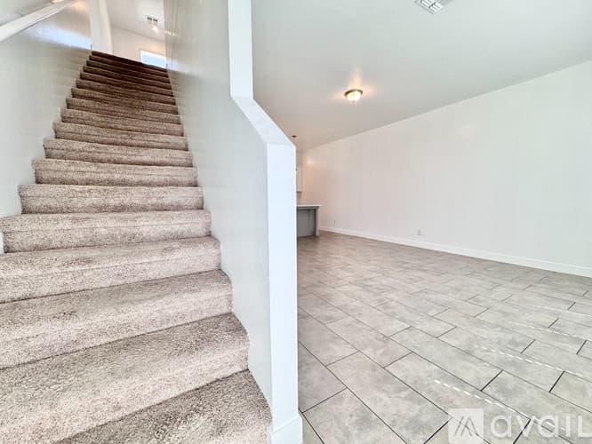 Phoenix Apartment: 3000 N 37th St