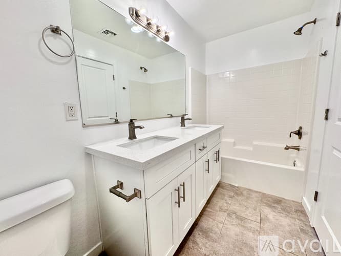 Phoenix Apartment: 3000 N 37th St