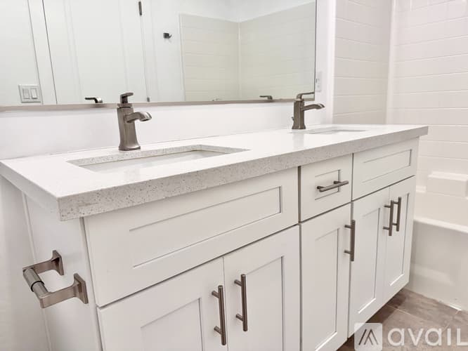 Phoenix Apartment: 3000 N 37th St