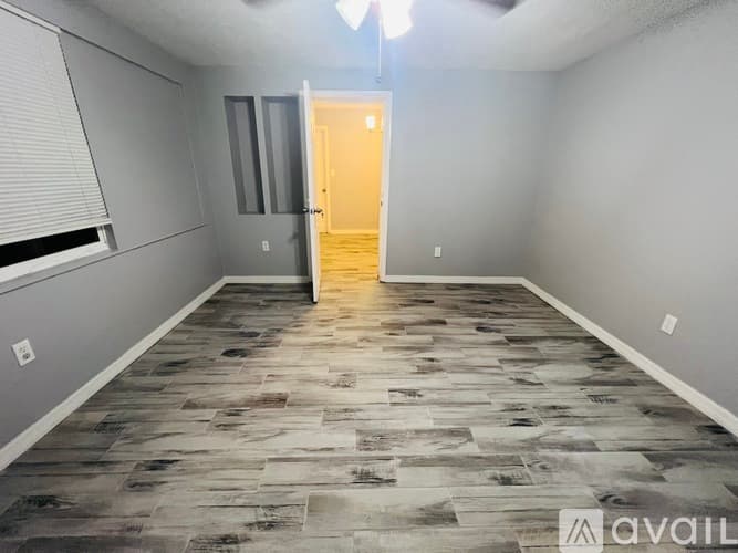 Seminole House: 10180 62nd Terrace N